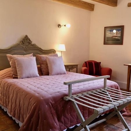 Отель Manoir De L'Isle Ploumilliau Экстерьер фото